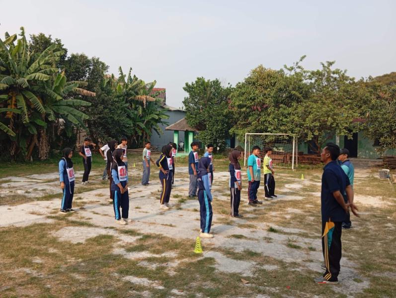 Kegiatan Pengukuran Kebugaran Siswa dari Puskesmas Kresek
