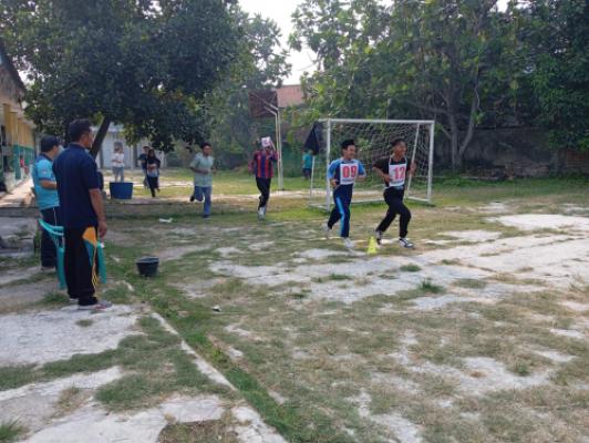 Kegiatan Pengukuran Kebugaran Siswa dari Puskesmas Kresek
