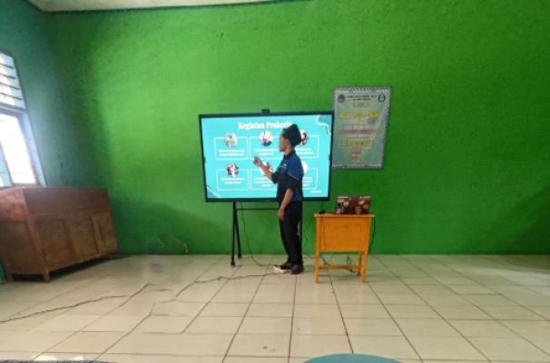 Presentasi Pengalaman PKL Siswa SMK di Perusahaan WiFi
